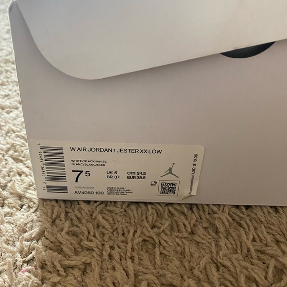 Air Jordan 1 Jester Low - Picture 7 of 9